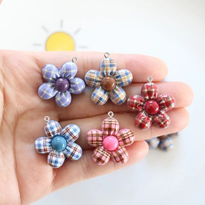10 個甘い花平面樹脂ペンダントジュエリー所見用アクセサリー - Art Craft Party のレビューと価格